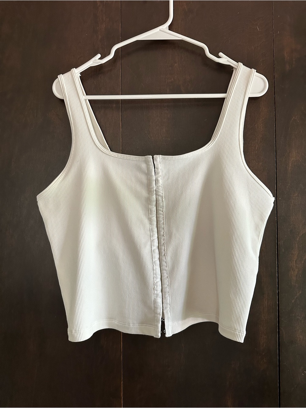 Abercrombie & Fitch White Ribbed Hook-Front Cropped Tank